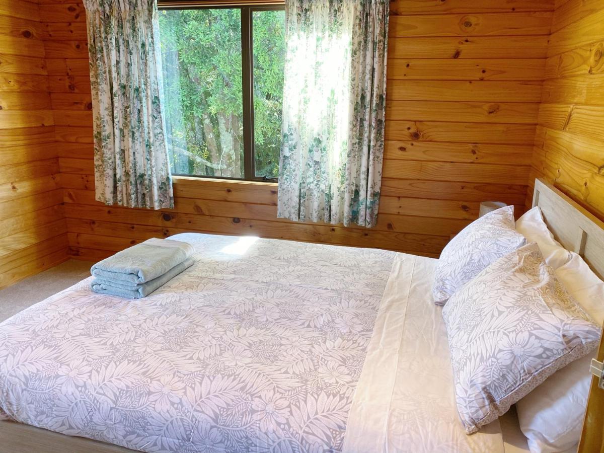 Lake View Family Lodge Up Tp 14 People 罗托鲁阿 外观 照片